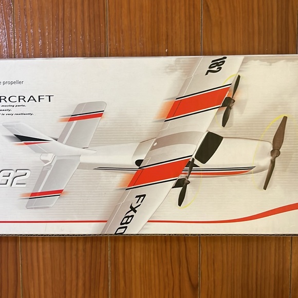 CESSNA 182 Upper Air Herald Radio Controlled Plane Series - Picture 4 of 10